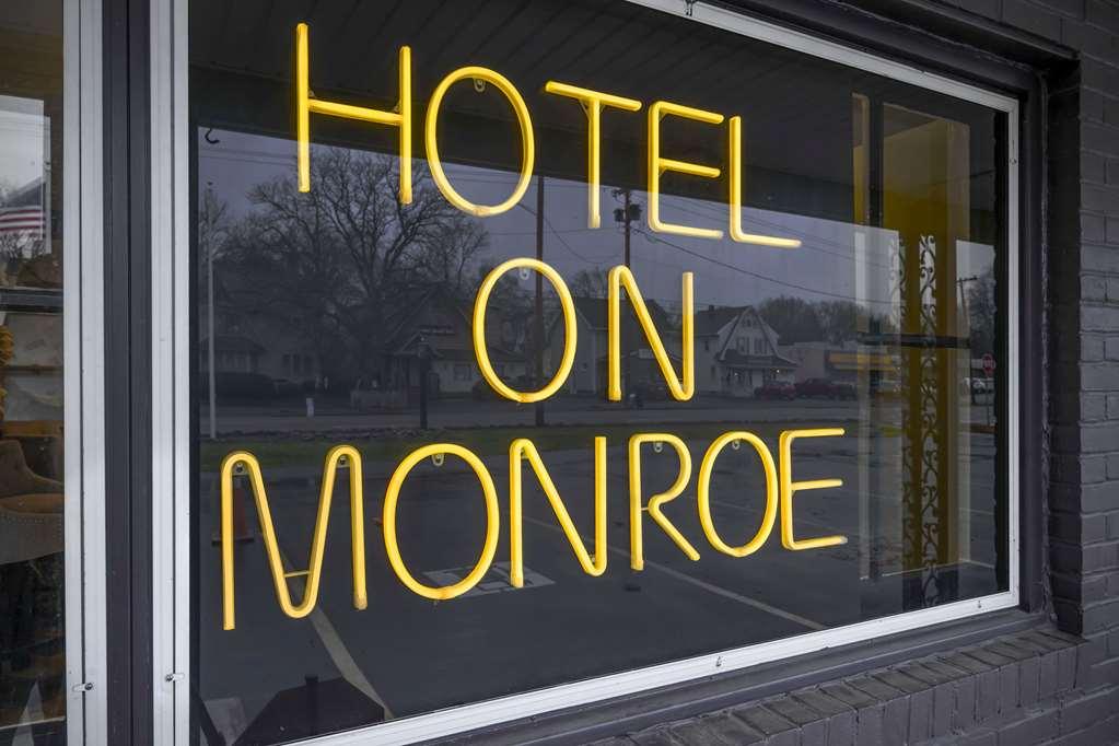 Hotel On Monroe Рочестър Екстериор снимка
